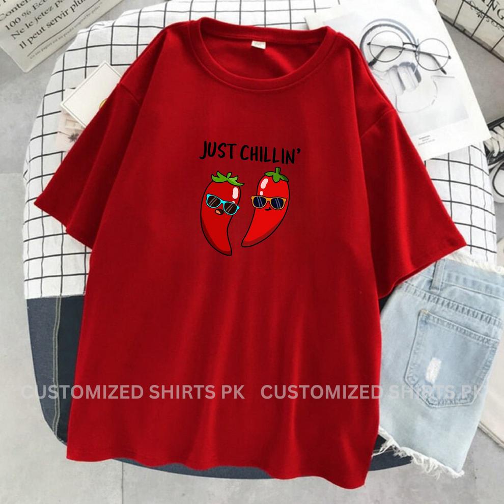Turn every day into a chill day with this bold red tee featuring a playful ‘Chilling’ slogan.