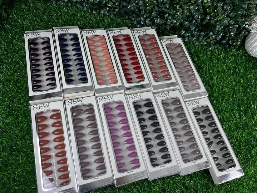 Box of 24 Nails with Glue Stickers