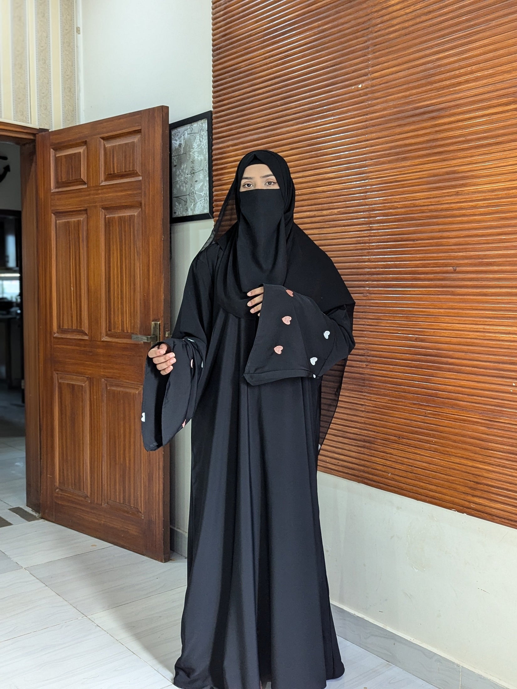 Heart Sleeves Abaya